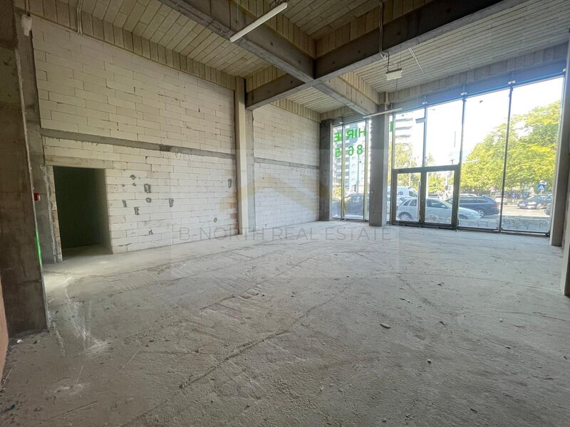 Spatiu comercial /showroom